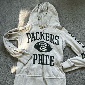 Modern women’s NFL Green Bay Packers grey hoodie
